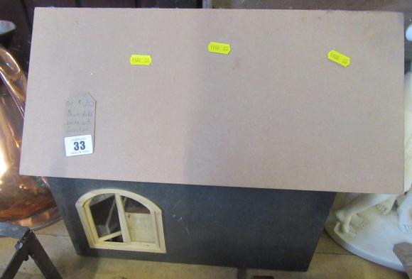 DOLLS HOUSE WITH FURNITURE Image