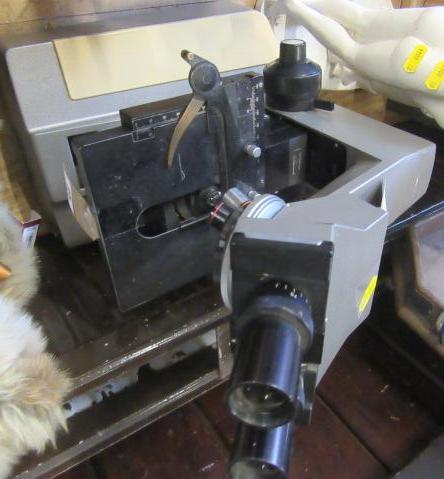 OLYMPUS BINOCULAR MICROSCOPE  NO CABLE Image