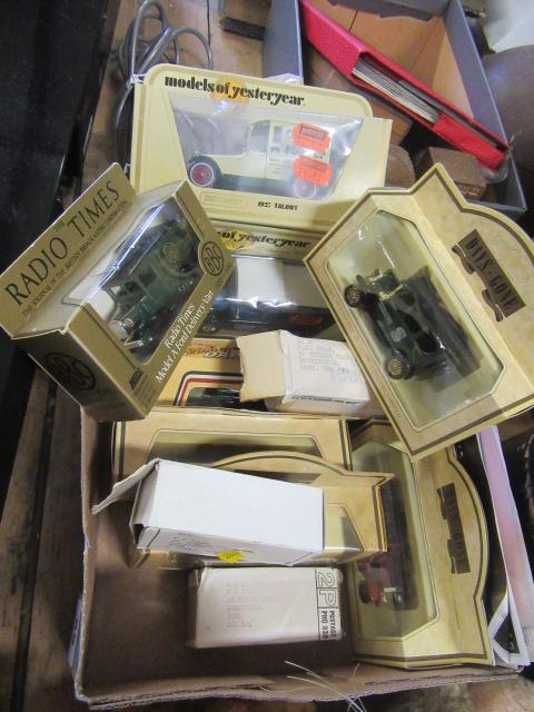 BOX OF DIECAST CARS Image