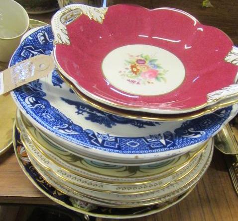 QUANTITY OF CHINA PLATES Image