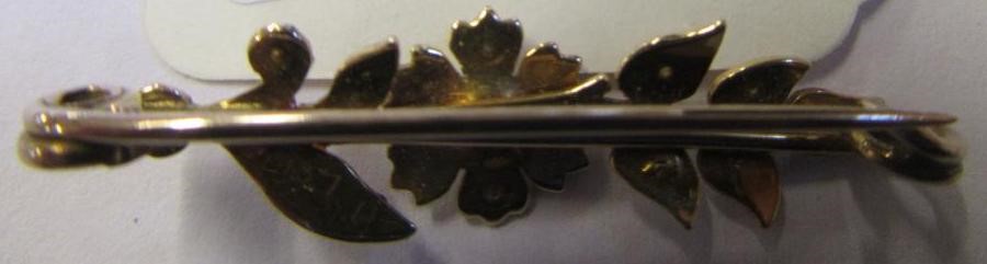 VICTORIAN SEED PEARL BROOCH  CASED Image