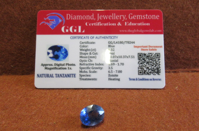LOOSE NATURAL OVAL TANZANITE 9.32 CARAT Image