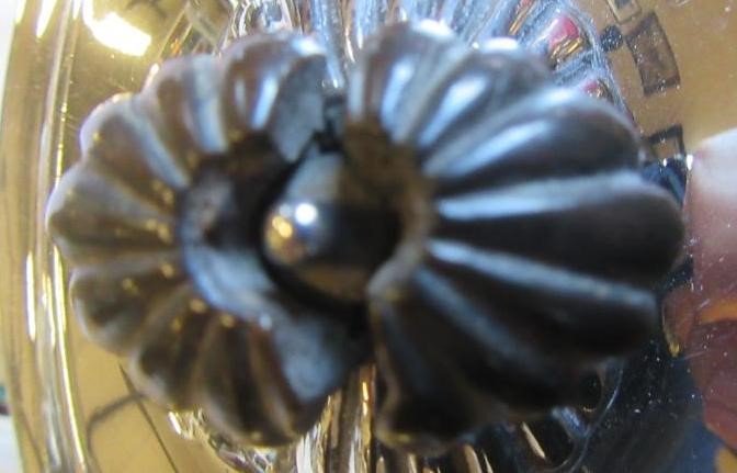 SMALL SILVER TEA POT   LONDON 1889 Image