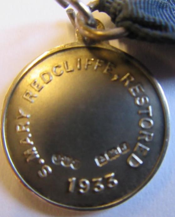 SELECTION OF SMALL SILVER ITEMS Image