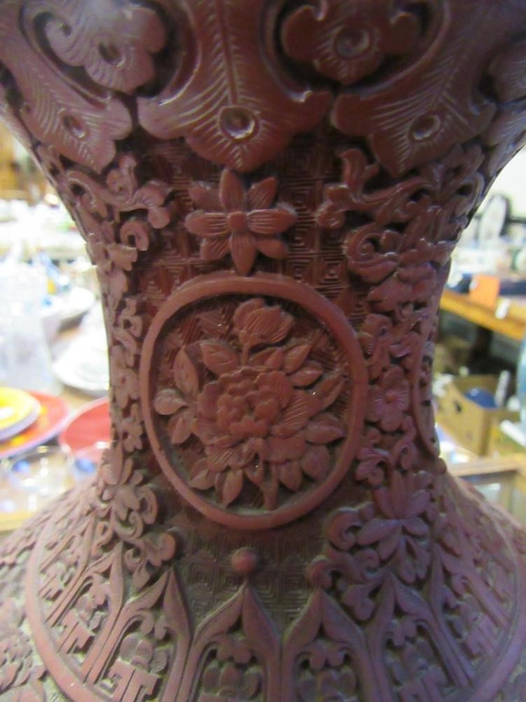 CHINESE CINNABAR LACQUER VASE Image