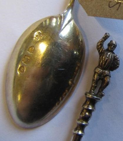 SET OF SIX LATE VICTORIAN SILVER SPOONS Image