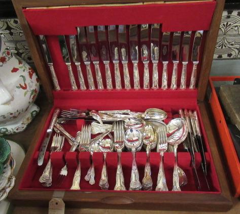 CANTEEN OF CUTLERY Image