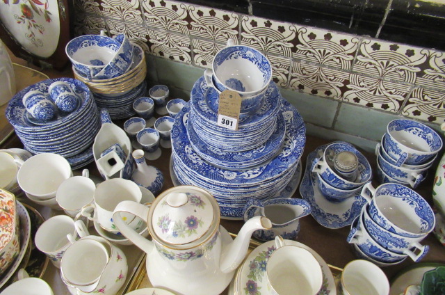 LARGE QUANTITY OF SPODE BLUE AND WHITE DINNER WARE Image