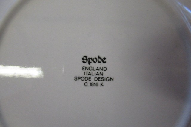 LARGE QUANTITY OF SPODE BLUE AND WHITE DINNER WARE Image