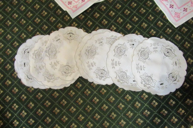 QUANTITY OF LINEN Image