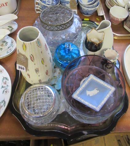 QUANTITY OF CHINA AND GLASS Image