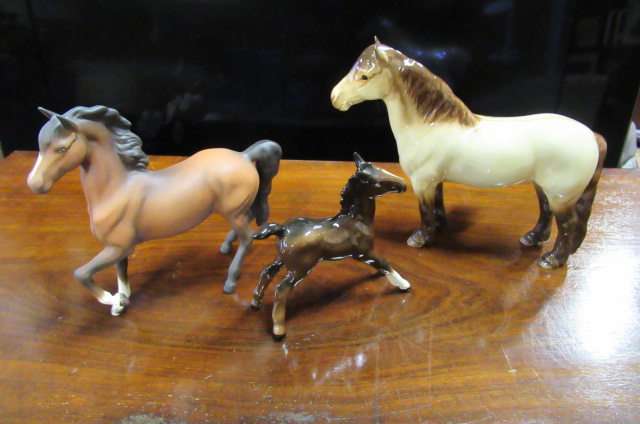 THREE BESWICK HORSES Image