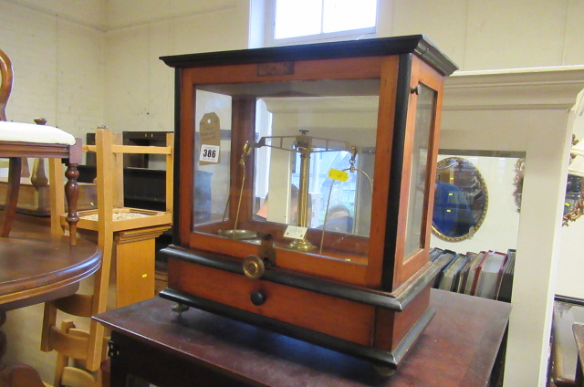 CASED MEDICAL SCALES Image