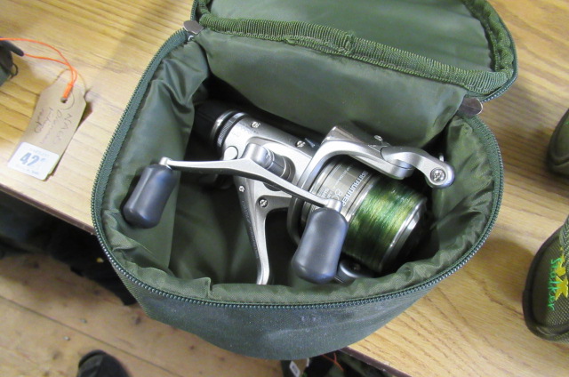 SHIMANO BAIT RUNNER 8000 REEL Image