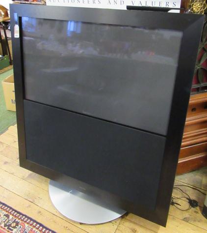 BANG AND OLUFSEN VISION 5 TV WITH REMOTE Image