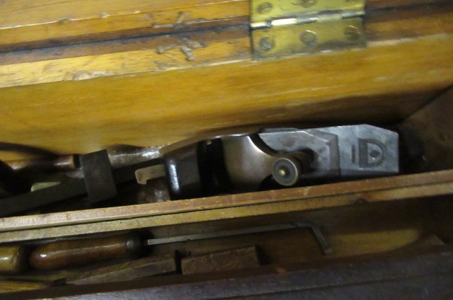CABINET MAKERS TOOL CHEST AND TOOLS Image