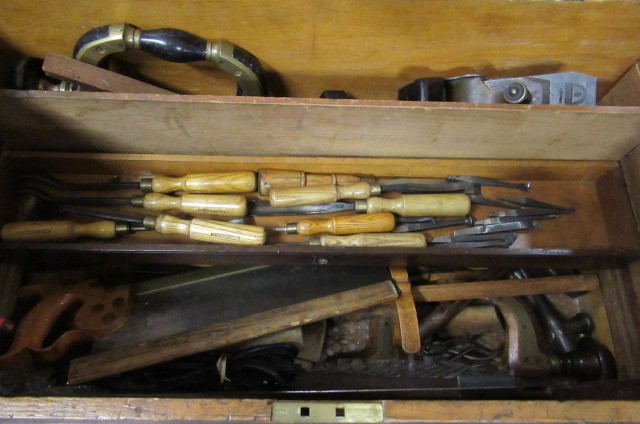 CABINET MAKERS TOOL CHEST AND TOOLS Image