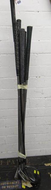 BUNDLE OF GOLF CLUBS Image