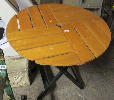 GARDEN TABLE Image
