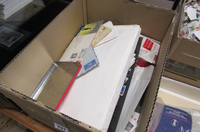 BOX OF MIXED WORLD STAMPS Image