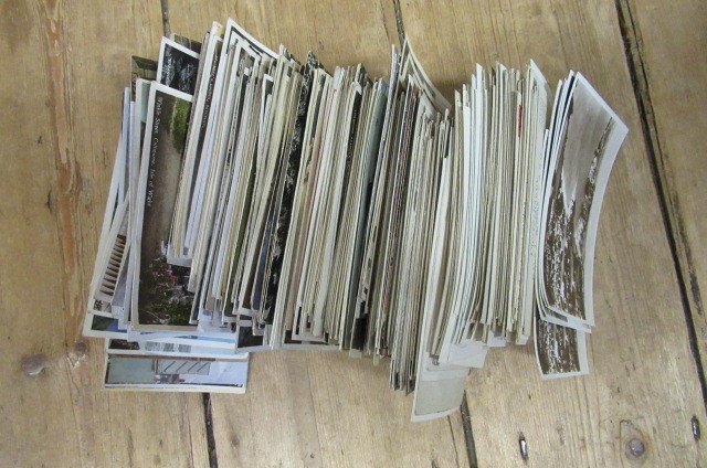 BOX OF POST CARDS Image