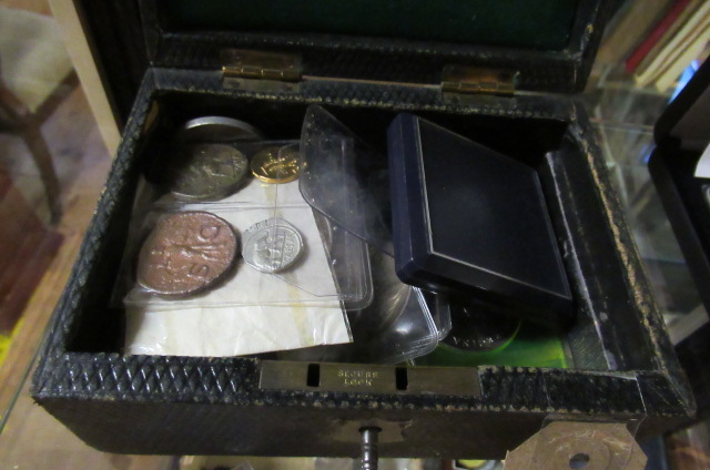 BOX OF FOREIGN COINS ETC Image
