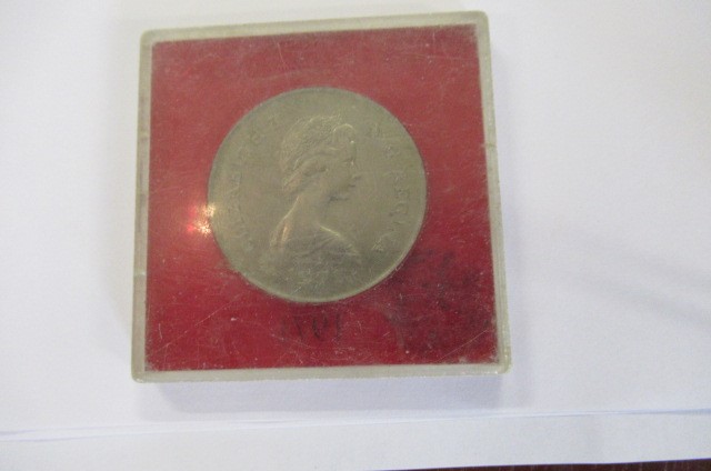 BOX OF FOREIGN COINS ETC Image