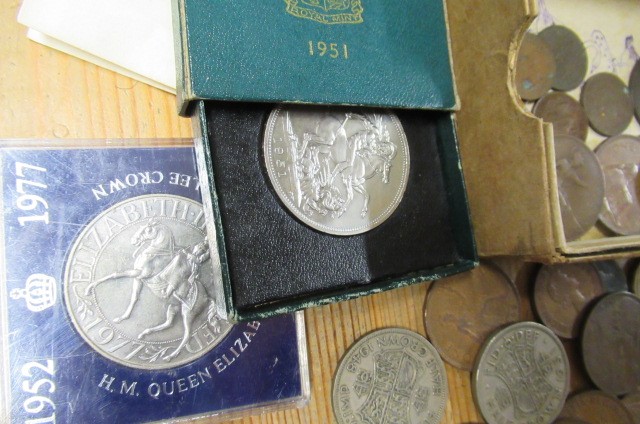 BOX OF COINS Image