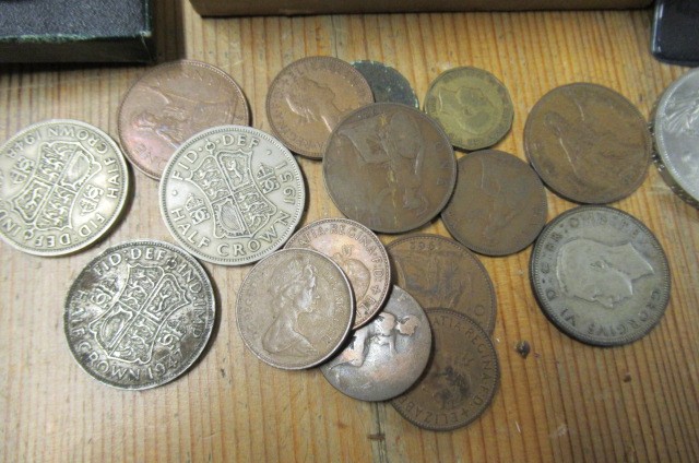 BOX OF COINS Image