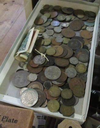 BOX OF MIXED COINS AND NOTES Image