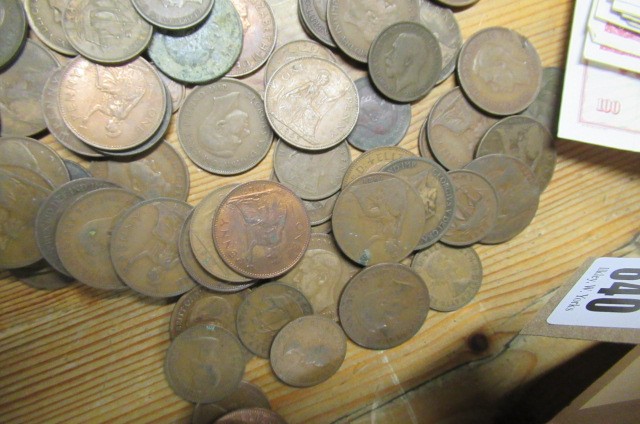 BAG OF COINS AND NOTES Image