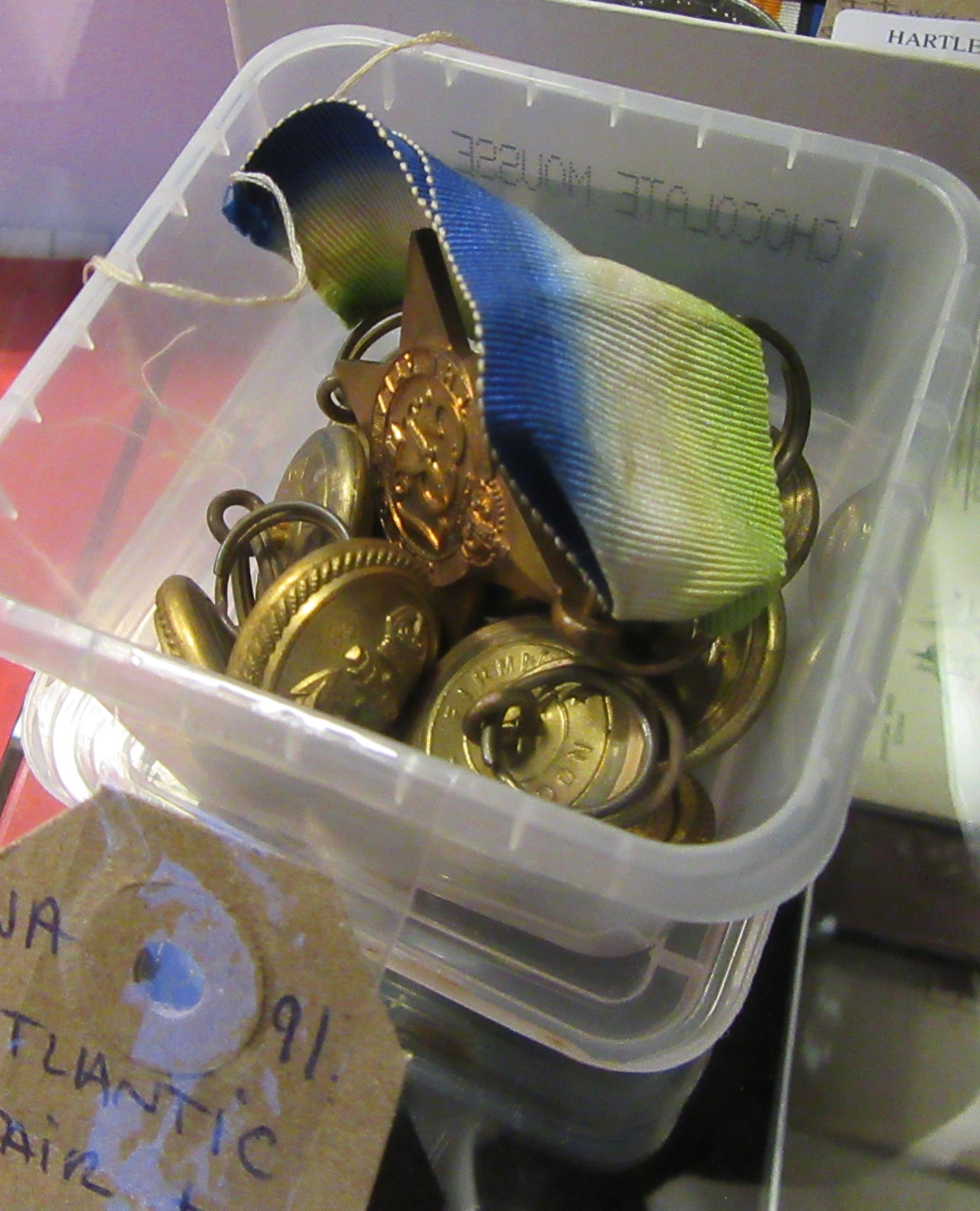 ATLANTIC STAR AND NAVAL BUTTONS Image