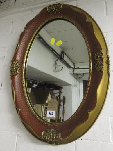 OVAL MIRROR Image