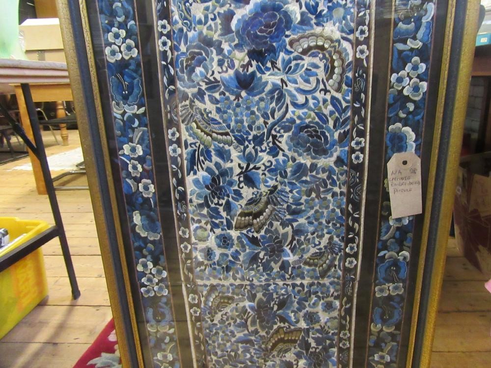 CHINESE EMBROIDERED PICTURE Image