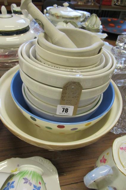 QUANTITY OF MIXING BOWLS ETC Image