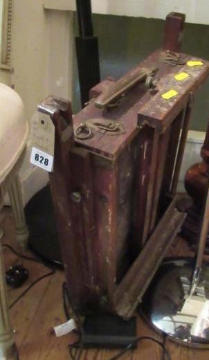 EASEL AND CONTENTS Image