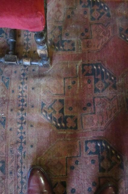 LARGE PATTERNED CARPET 12' BY 9' Image