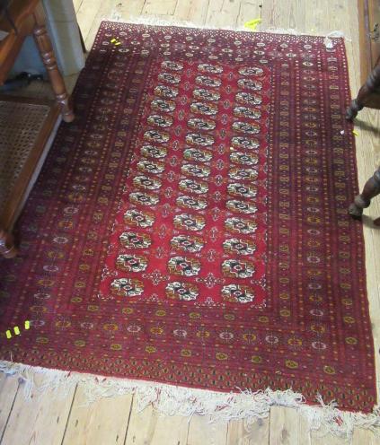 RED PATTERNED FRINGED RUG 5'9"  X  4' Image
