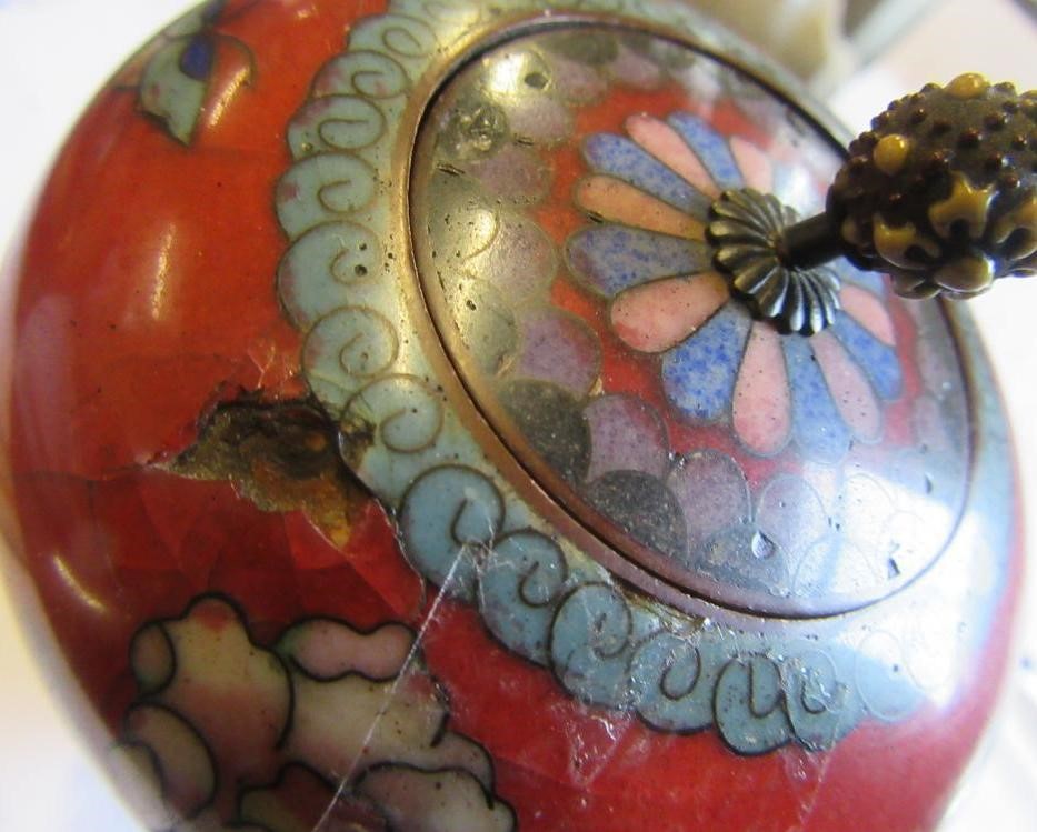 CLOISONNE BOWL AND JAR WITH COVER Image