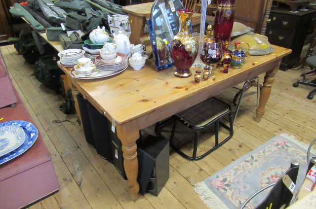 LARGE PINE KITCHEN TABLE Image