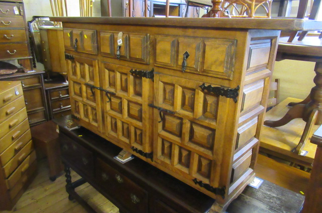SIDEBOARD Image
