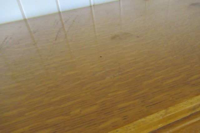 OAK CHEST OF DRAWERS Image