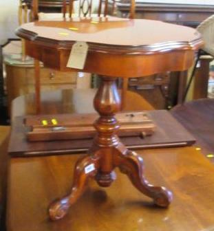 TRIPOD SIDE TABLE Image