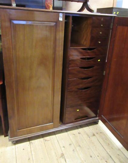 GENTS WARDROBE Image