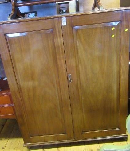 GENTS WARDROBE Image