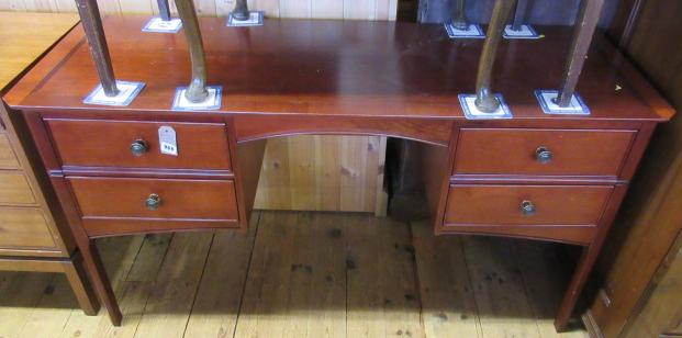 DRESSING TABLE Image