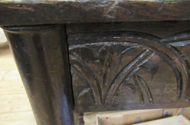 OAK HALL TABLE Image