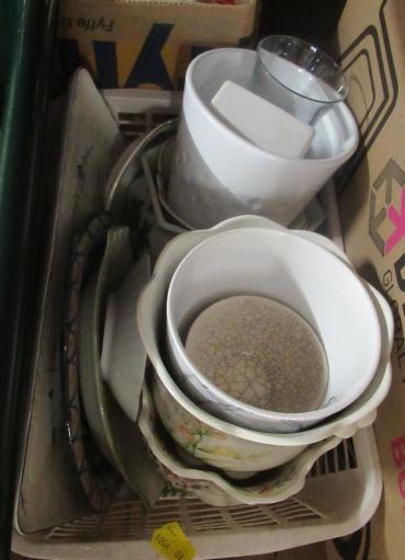 BOX OF CERAMICS Image