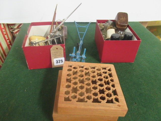 TWO SMALL BOXES OF INKWELLS ETC Image