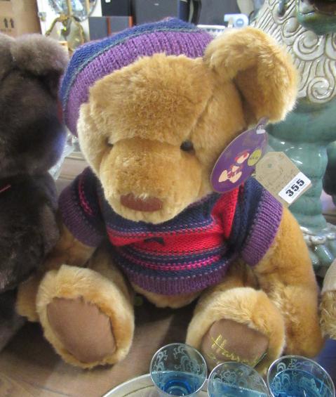 HARRODS 2004 CHRISTMAS TEDDY BEAR Image